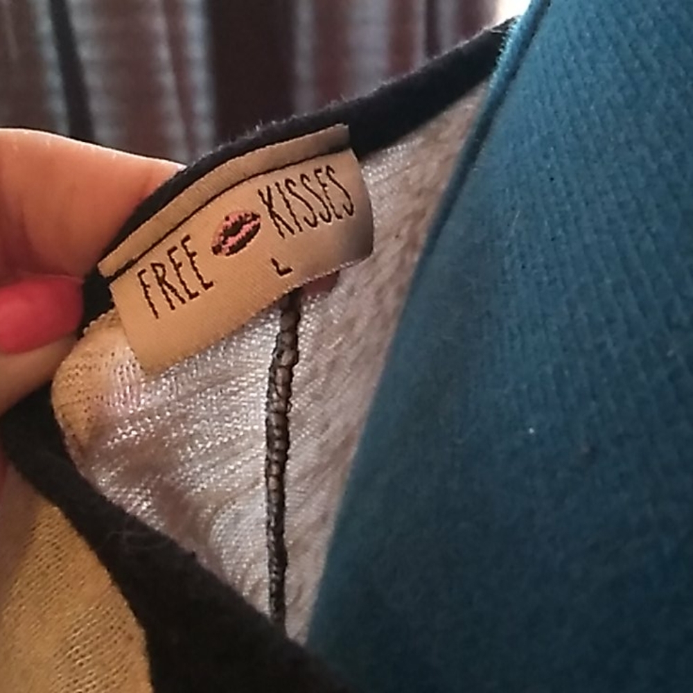 Shirt - Picture 4 of 4